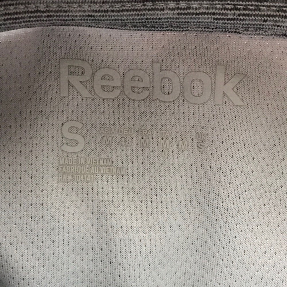 Men’s Reebok Half Zip - Picture 3 of 5